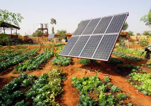 solar panels picture id93080731.jpg